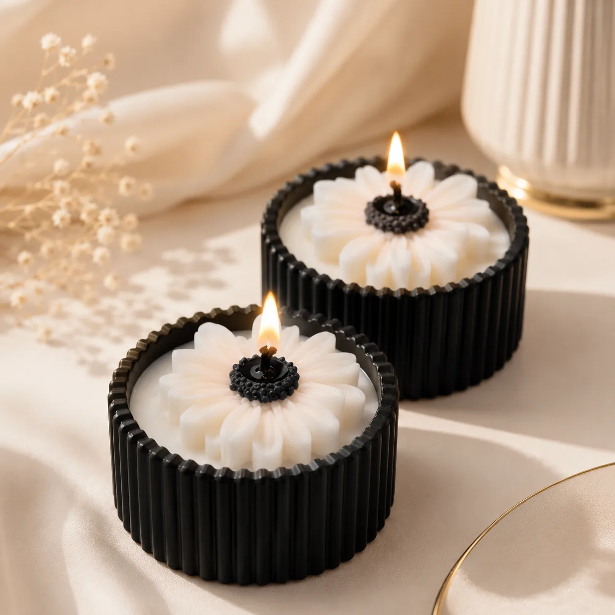 Handmade Black Daisy Bowl Candle Set by TanuArtVibes Studio