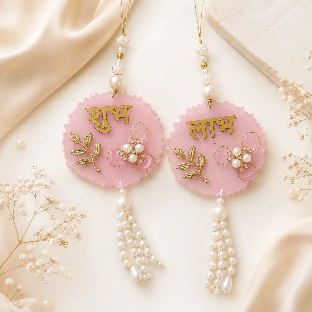 Personalized Gujarati Name Hanging by tanusartvibesstudio